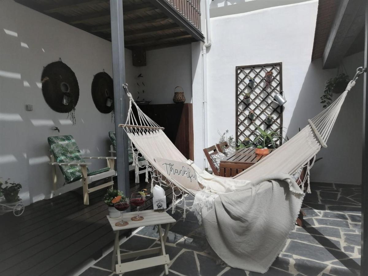 Courtyard House - Sun, Barbecue, Beach เซซิมบรา ภายนอก รูปภาพ